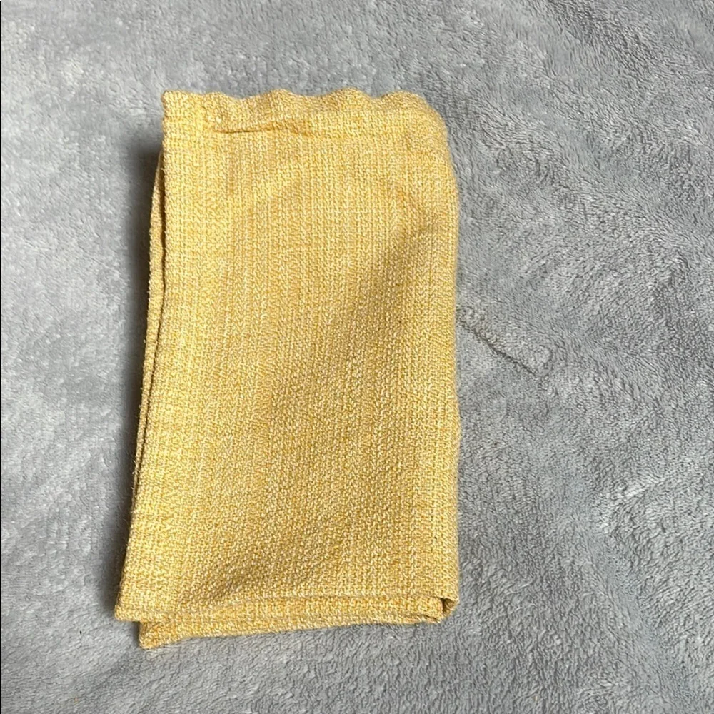 Threshold Set of 4 Yellow Cotton Blend Dinner Napkins